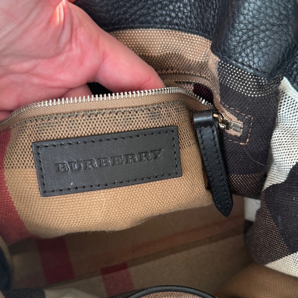 Burberry Maidstone Black Leather Bag - Picture 12 of 17
